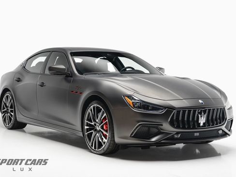 Used 2022 Maserati Ghibli Trofeo image 1