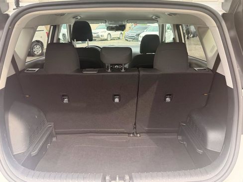 Used 2023 Kia Soul LX w/ Option Group 015 FWD image 17