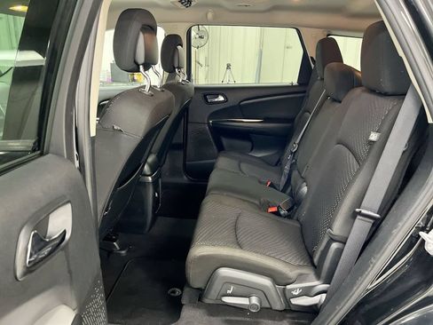 Used 2017 Dodge Journey SXT w/ Comfort/Convenience Group FWD image 21