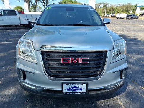Used 2017 GMC Terrain SLE w/ Convenience Package FWD image 2