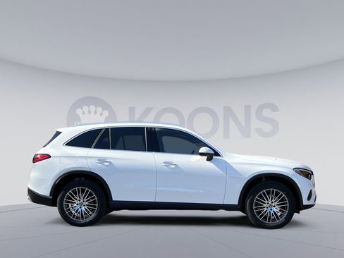 Used 2026 Mercedes-Benz GLC 300 4MATIC image 7