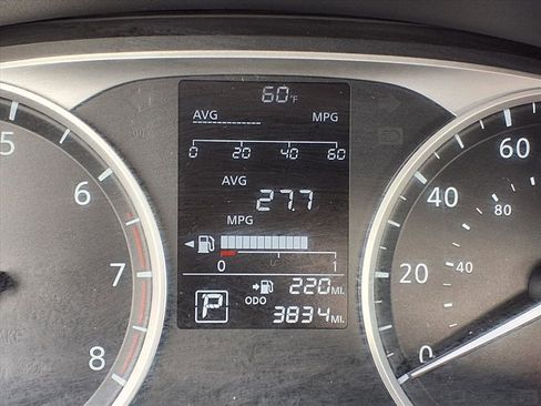 Used 2024 Nissan Versa S w/ Trunk Package image 11