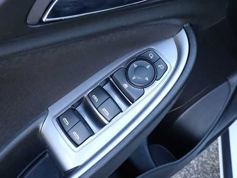 Used 2024 Chevrolet Malibu LT image 30