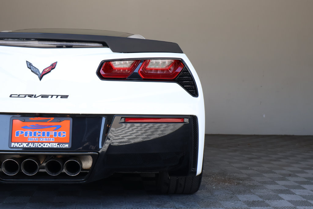 Used 2017 Chevrolet Corvette Stingray Coupe w/ Carbon Flash Badge Package RWD image 12
