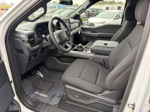 New 2026 Ford F150 XLT w/ Equipment Group 302A MID image 14
