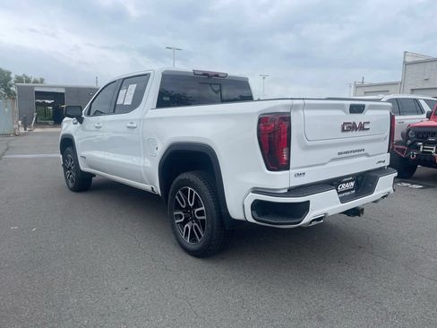 Used 2024 GMC Sierra 1500 AT4 w/ Technology Package AWD/4WD image 5