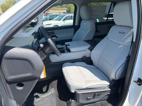New 2026 Ford Expedition Max Platinum AWD/4WD image 18