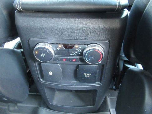 Used 2020 Ford Explorer Limited image 15