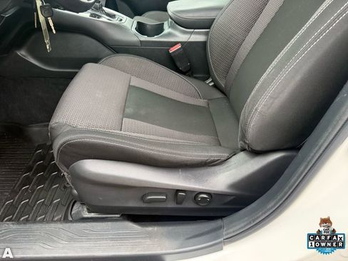 Used 2023 Subaru Outback Premium AWD/4WD image 13