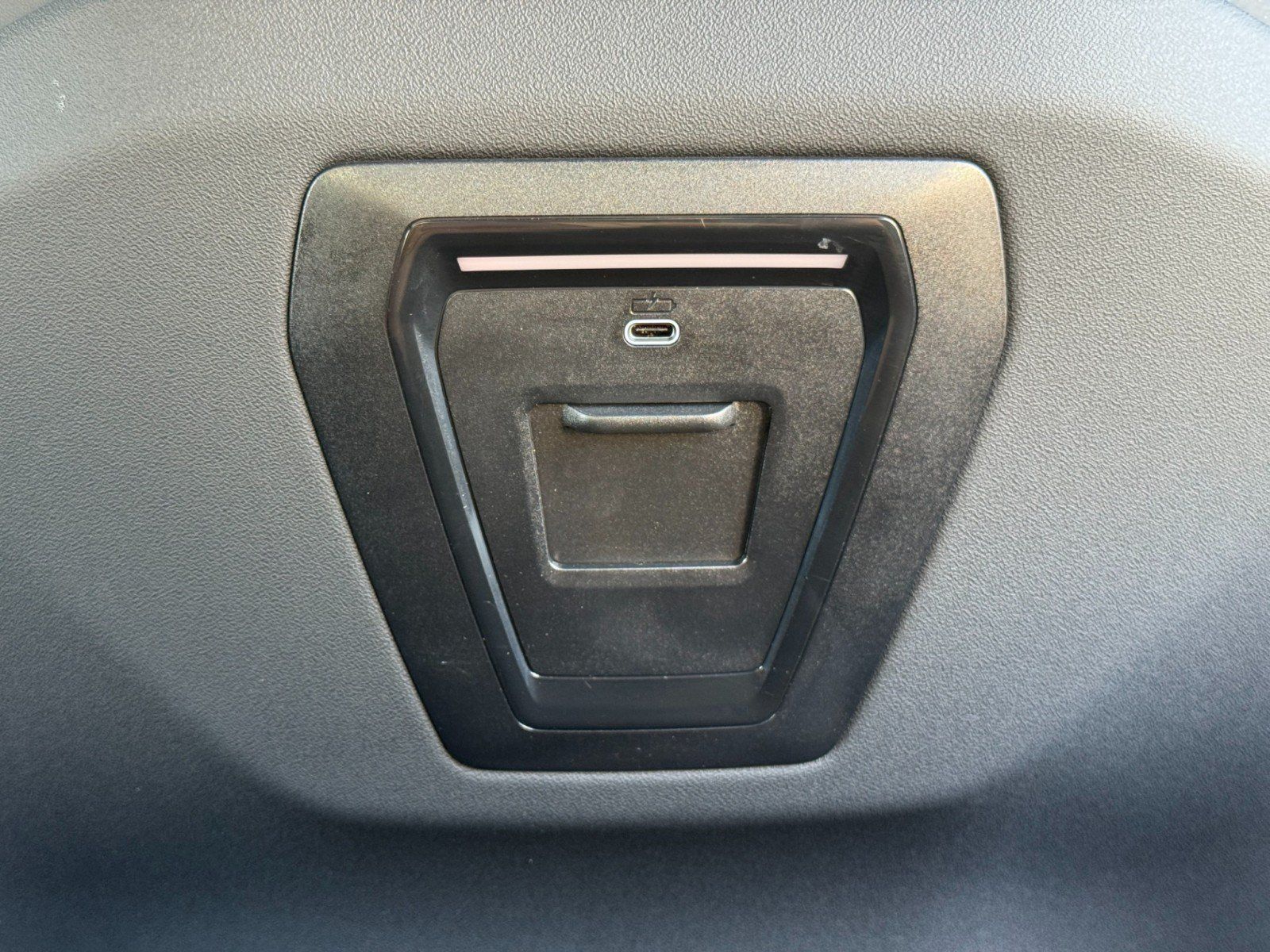 Used 2024 BMW 530i w/ Convenience Package RWD image 41