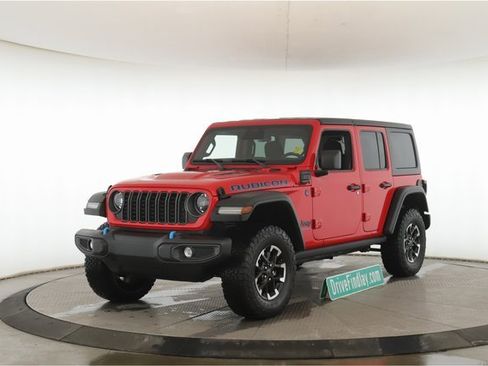 Used 2025 Jeep Wrangler Unlimited Rubicon 4xe w/ Safety Group image 10