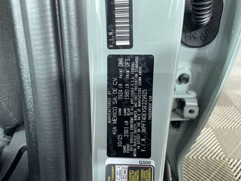 New 2025 Kia K4 LXS image 48