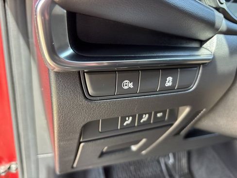 Used 2025 MAZDA MAZDA3 s FWD image 22