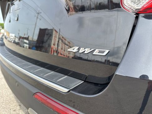 Used 2024 Ford Explorer Limited image 8