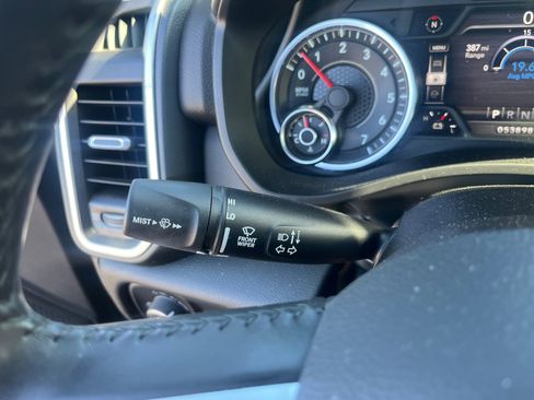 Used 2022 RAM 1500 Big Horn RWD image 11