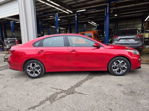 Used 2019 Kia Forte LXS image 8