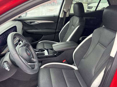 Used 2025 Buick Envision Sport Touring image 23