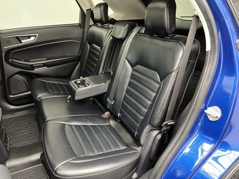 Certified 2024 Ford Edge SEL w/ Convenience Package AWD/4WD image 12