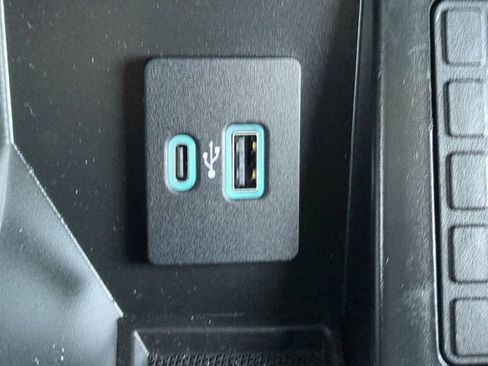 Used 2023 Ford F150 Lariat w/ Max Trailer Tow Package image 22