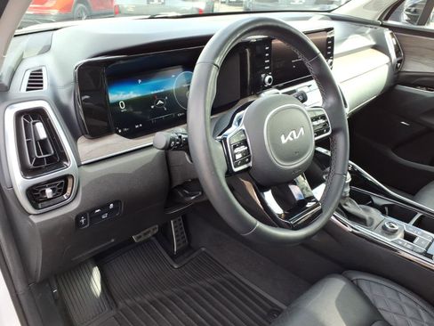 Used 2023 Kia Sorento SX Prestige image 18
