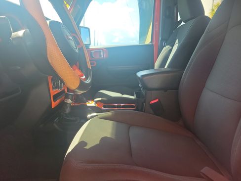 Used 2019 Jeep Wrangler Unlimited Sport S AWD/4WD image 11