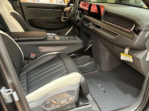 New 2026 Kia EV9 GT-Line image 14