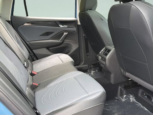 New 2026 Volkswagen Tiguan SE AWD/4WD image 34