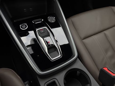 Used 2025 Audi A3 2.0T Premium w/ Convenience Package image 15