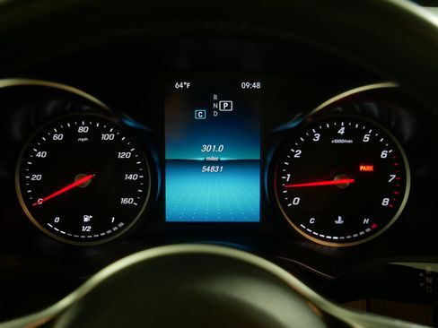 Used 2019 Mercedes-Benz C 300 4MATIC Sedan image 21