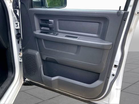 Used 2011 RAM 1500 ST w/ ST Popular Equipment Group AWD/4WD image 22