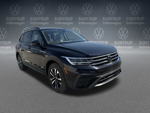 Used 2024 Volkswagen Tiguan S FWD image 38