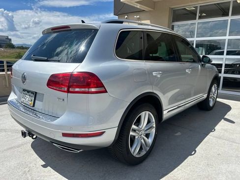 Used 2013 Volkswagen Touareg Executive AWD/4WD image 3