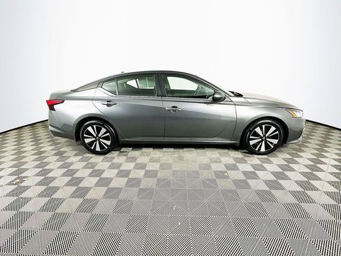 Used 2021 Nissan Altima 2.5 SV image 11