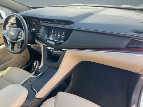 Used 2019 Cadillac XT5 Premium Luxury image 31