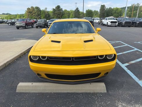 Used 2017 Dodge Challenger R/T Plus RWD image 11
