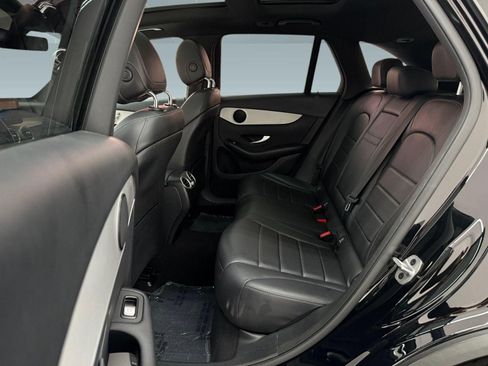 Used 2022 Mercedes-Benz GLC 300 image 20