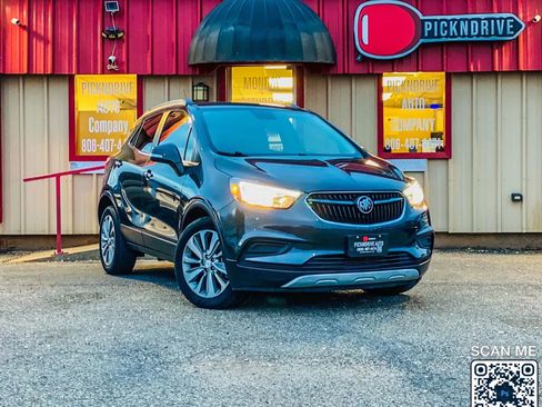 Used 2017 Buick Encore Preferred image 1