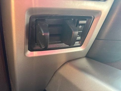 Used 2018 Ford F150 King Ranch w/ Equipment Group 601A Luxury AWD/4WD image 37