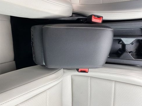 Used 2021 Volkswagen Tiguan SE R-Line image 25