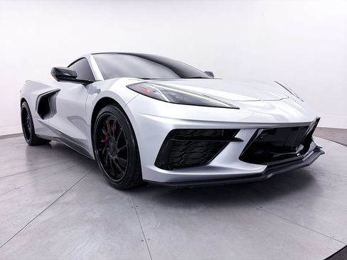 Used 2020 Chevrolet Corvette Stingray Preferred Cpe w/ 2LT Preferred Equipment Group RWD image 10