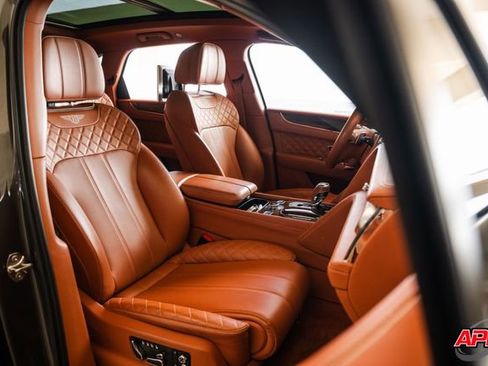 Used 2017 Bentley Bentayga image 87
