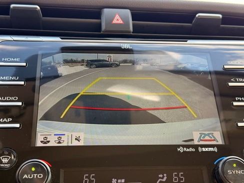 Used 2020 Toyota Camry XLE w/ Navigation Package image 40