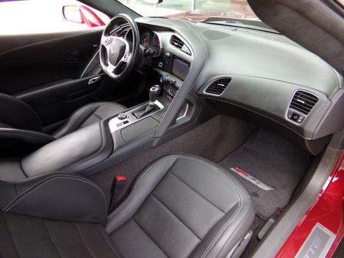 Used 2016 Chevrolet Corvette Z06 w/ 3LZ Preferred Equipment Group RWD image 22