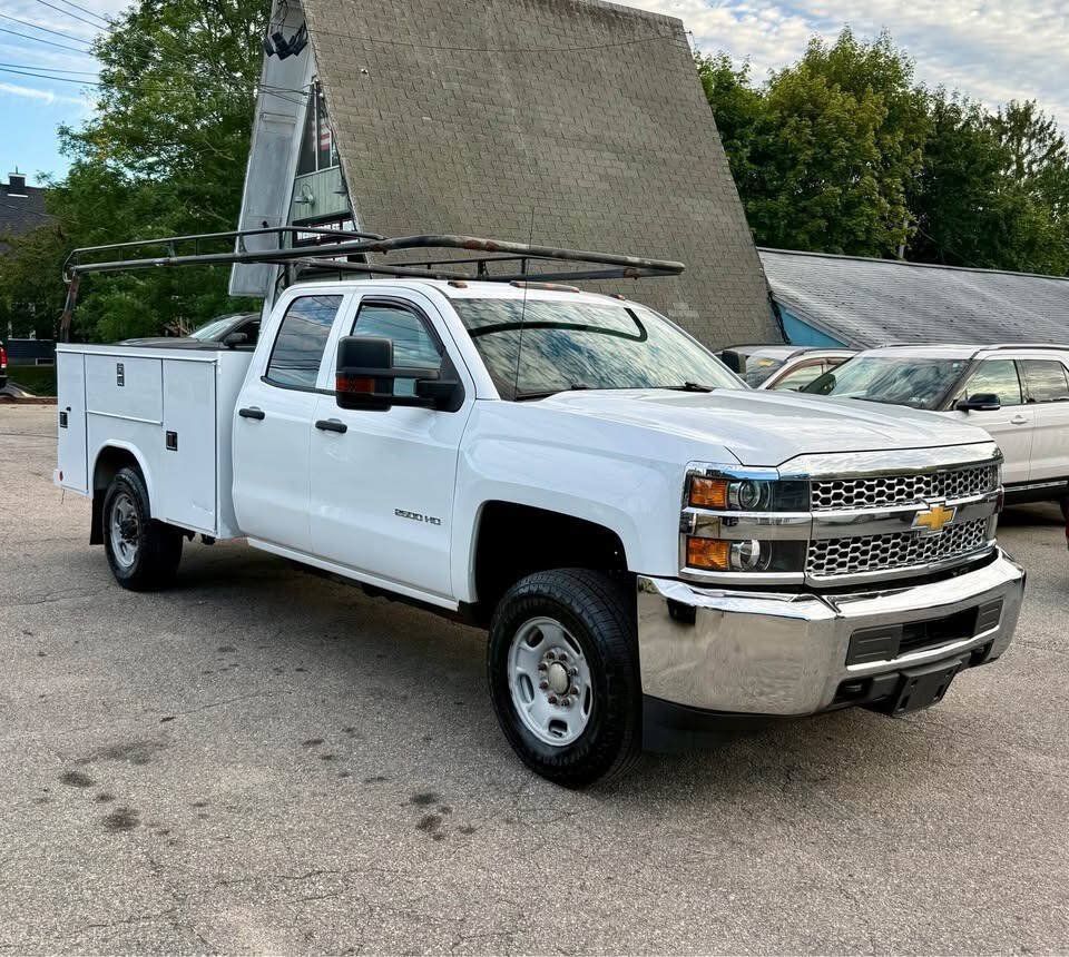Used 2019 Chevrolet Silverado 2500 W/T w/ WT Convenience Package AWD/4WD image 4