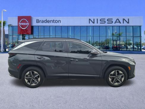 Used 2025 Hyundai Tucson SEL AWD/4WD image 4