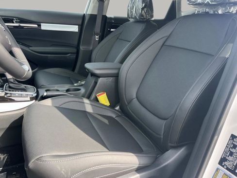 New 2026 Kia Seltos EX image 25
