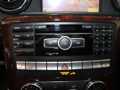 Used 2012 Mercedes-Benz SLK 350 image 44