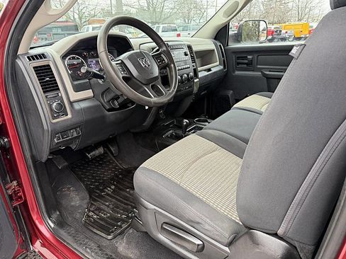 Used 2012 RAM 2500 ST w/ Chrome Appearance Group image 9