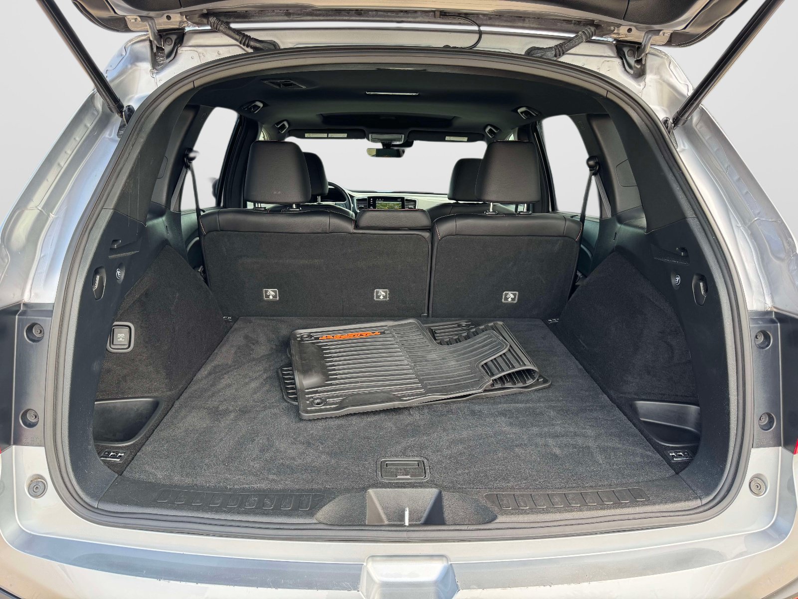 Used 2023 Honda Passport TrailSport image 11
