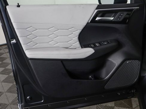 New 2025 Mitsubishi Outlander SEL image 27